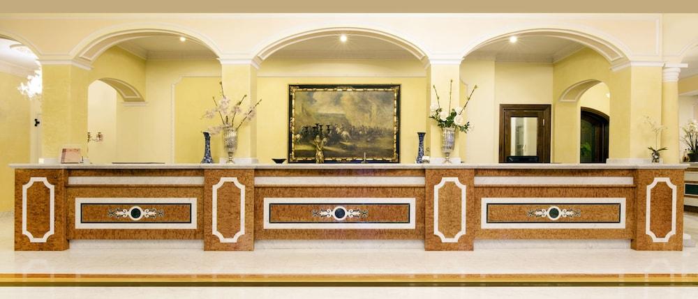 Grand Hotel President ออลเบีย ภายนอก รูปภาพ