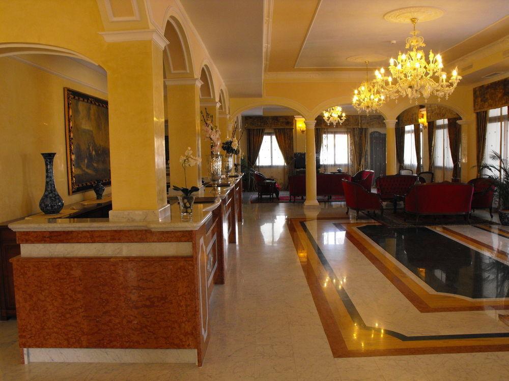 Grand Hotel President ออลเบีย ภายนอก รูปภาพ